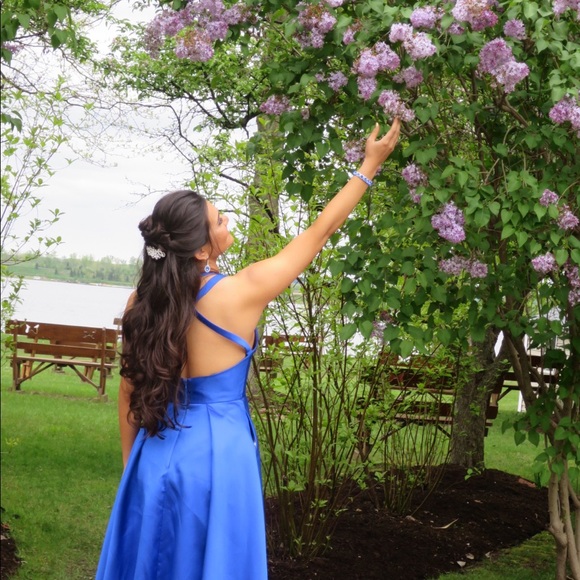 Prom dress - Picture 3 of 4